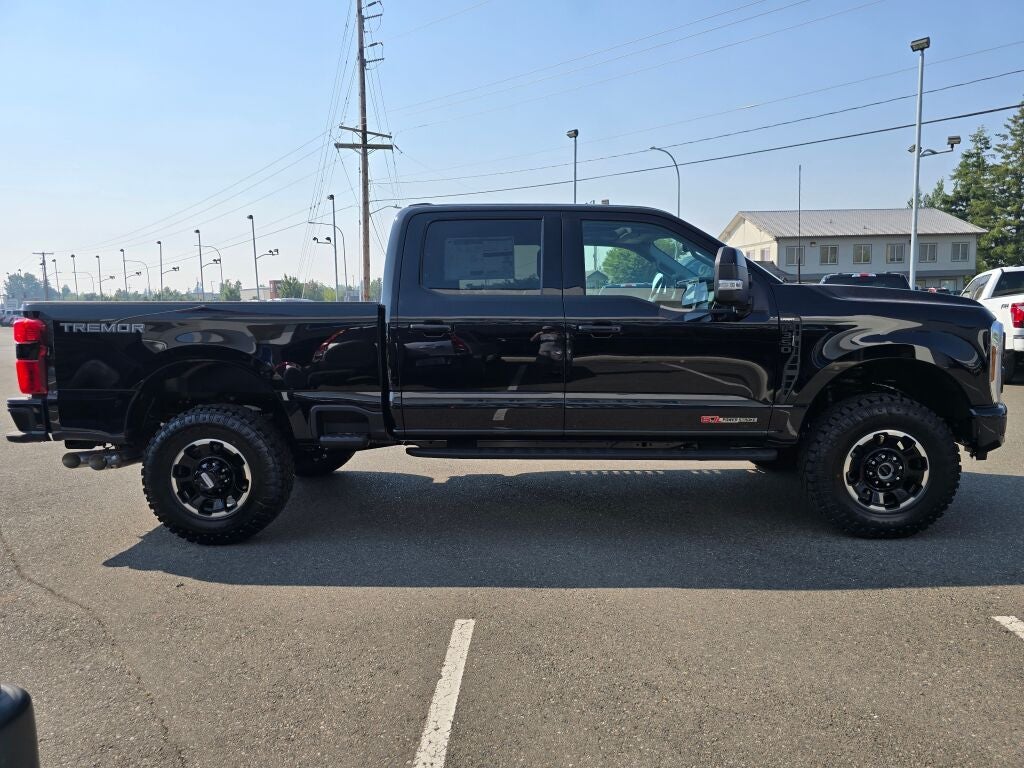 2026 Ford Super Duty F-350® Lariat®