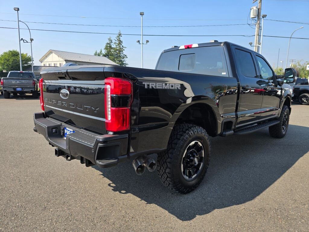 2026 Ford Super Duty F-350® Lariat®