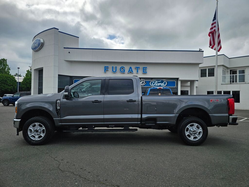 2026 Ford F-350 XLT 4x4 Crew Cab 8' Box SRW's photo