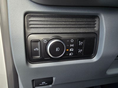 2027 Ford Super Duty F-350® XLT
