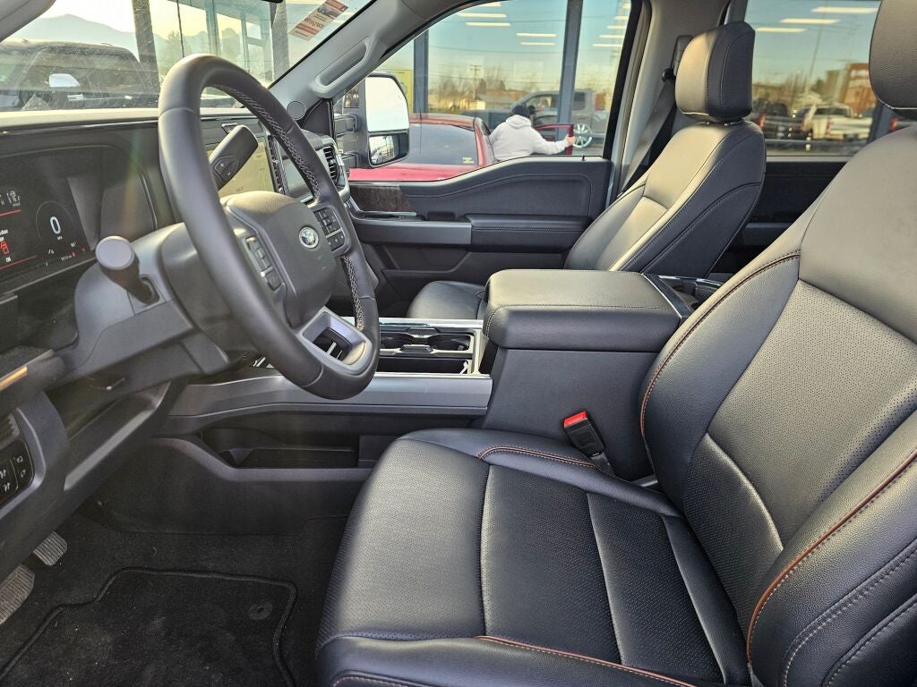 2025 Ford F-350SD Lariat