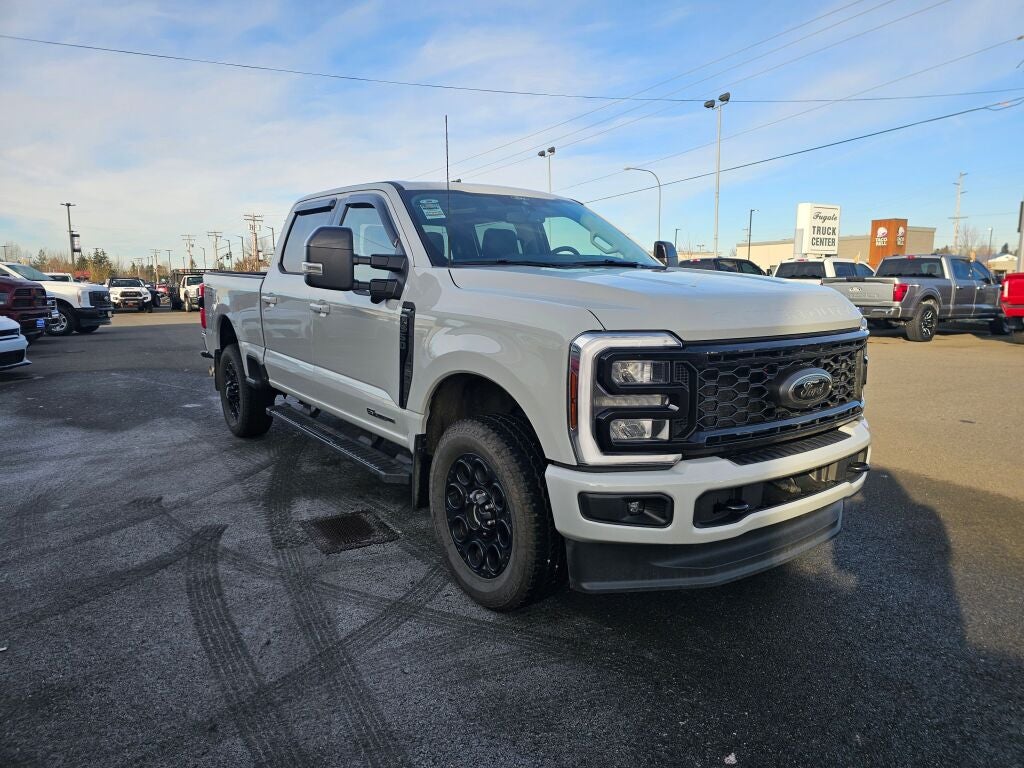 2025 Ford F-350SD Lariat