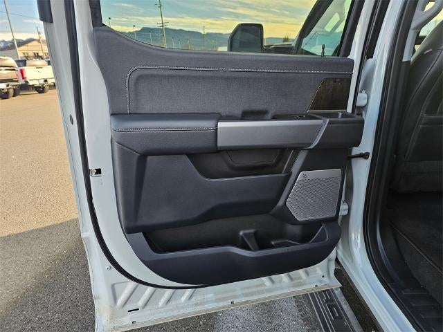 2025 Ford F-350SD Lariat