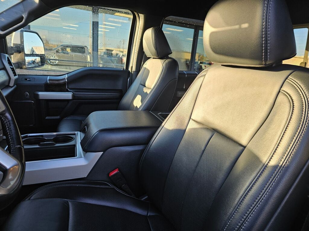 2022 Ford F-350SD Lariat