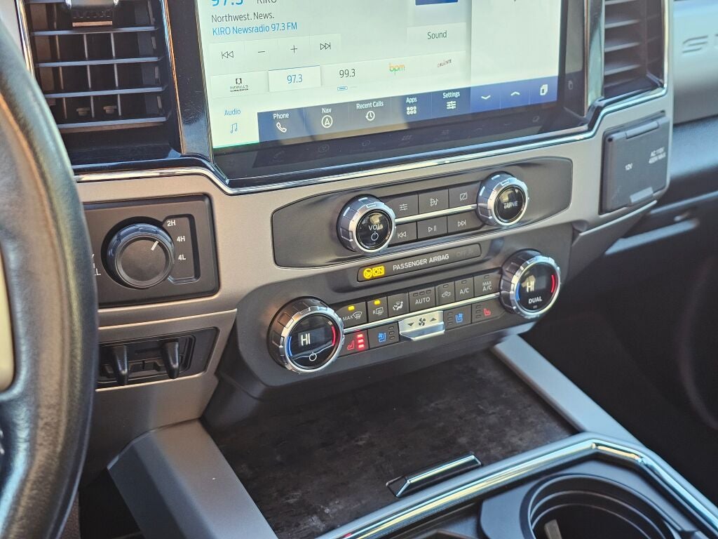 2022 Ford F-350SD Lariat