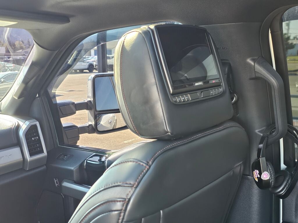 2022 Ford F-350SD Platinum