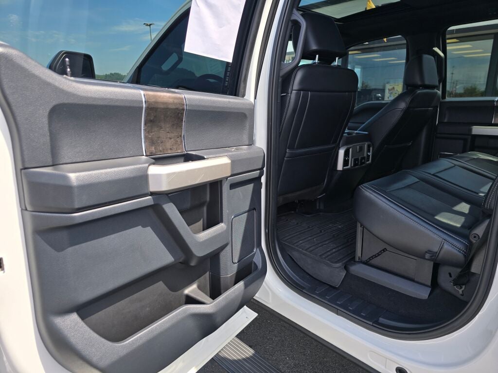 2022 Ford F-350SD Lariat