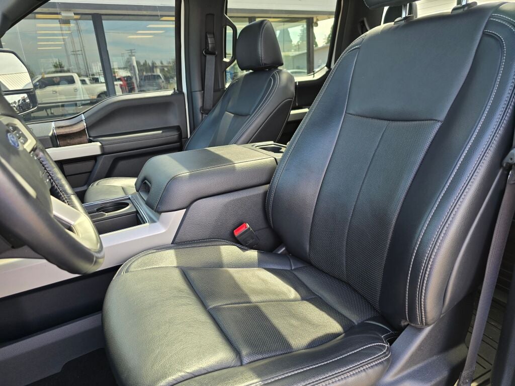 2022 Ford F-350SD Lariat