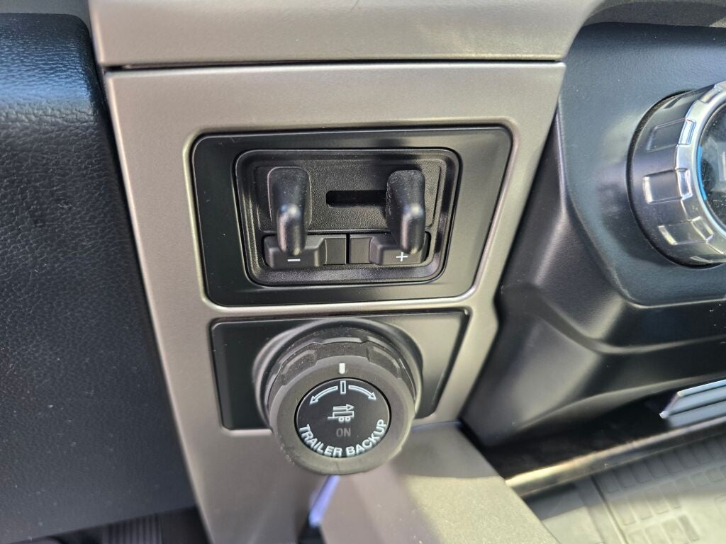 2022 Ford F-350SD Lariat