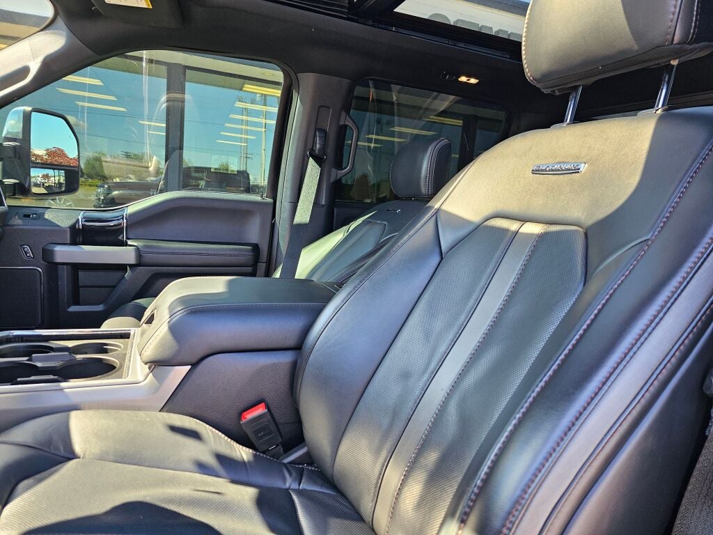 2022 Ford F-350SD Platinum