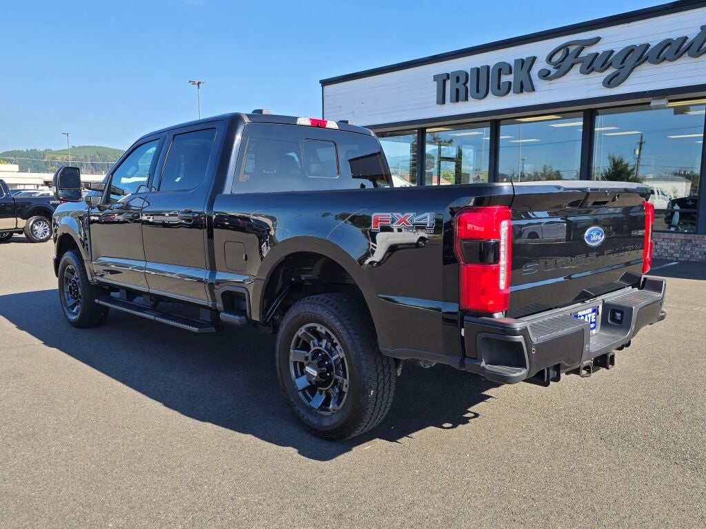 2023 Ford F-350SD Lariat
