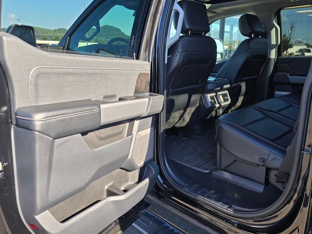 2023 Ford F-350SD Lariat