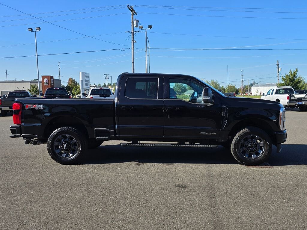 2023 Ford F-350SD Lariat