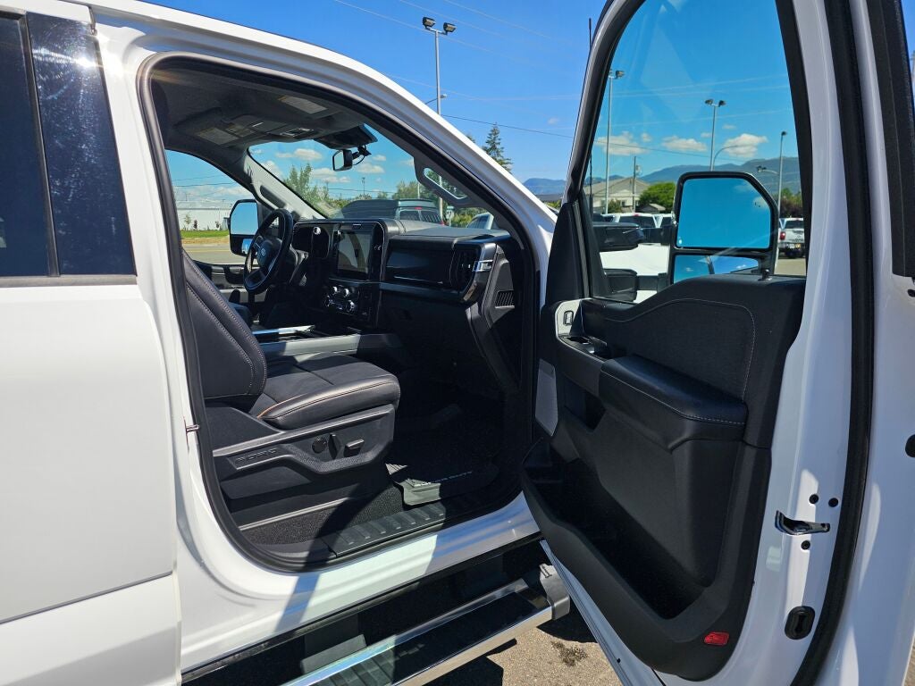 2025 Ford F-350SD Lariat