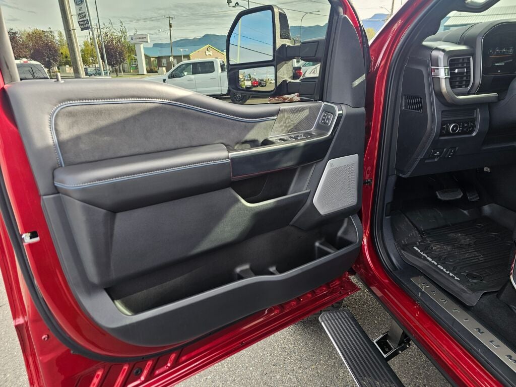 2025 Ford F-350SD Platinum