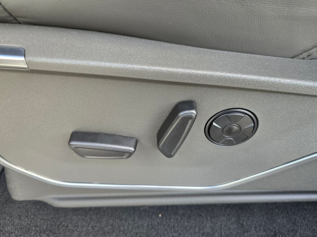2027 Ford Super Duty F-350® Platinum®