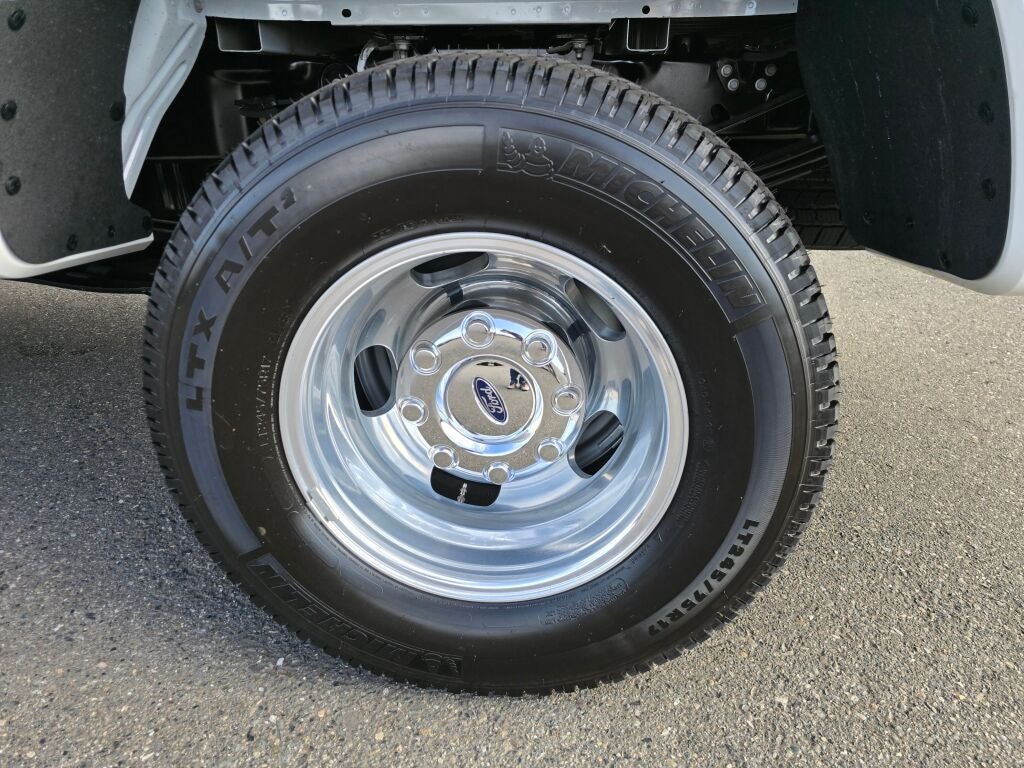 2027 Ford Super Duty F-350® Platinum®