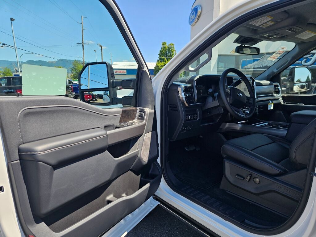2026 Ford Super Duty F-350® Lariat®