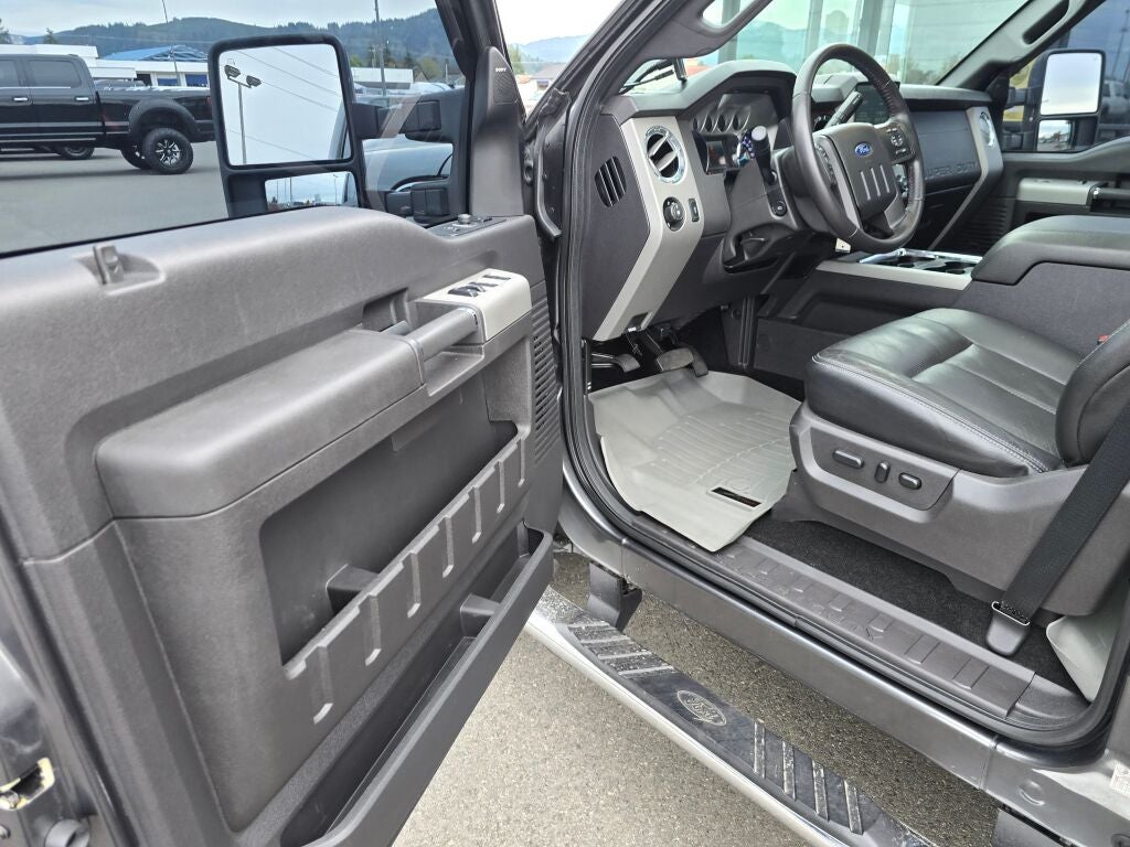 2016 Ford F-350SD Lariat DRW