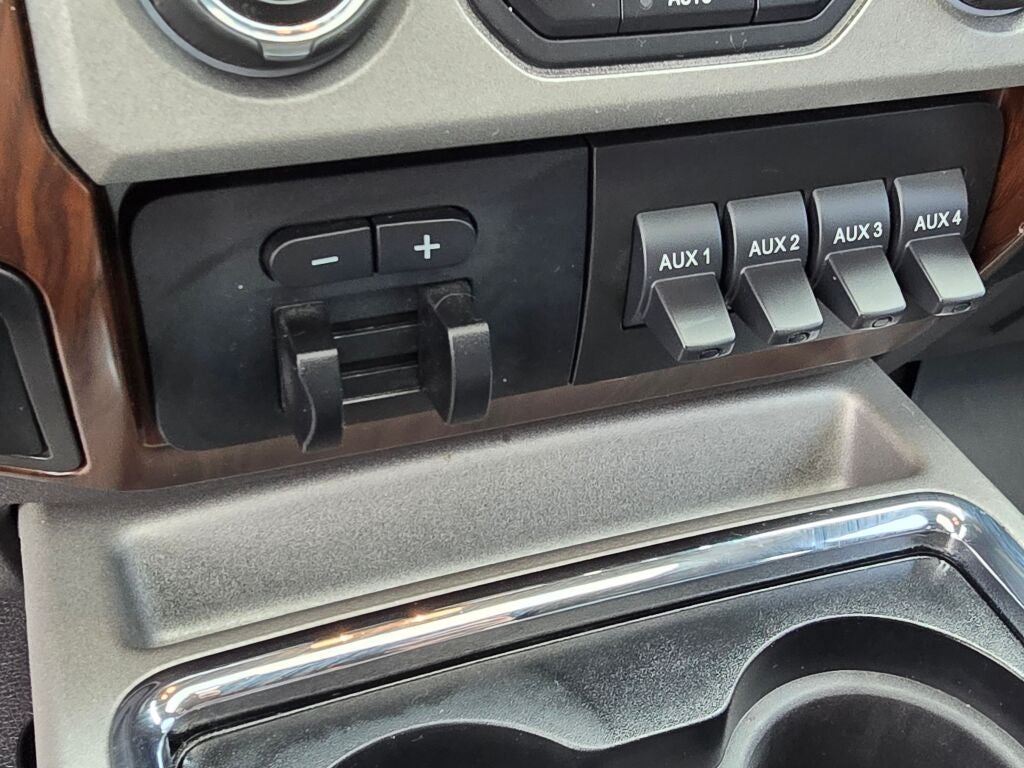 2016 Ford F-350SD Lariat DRW