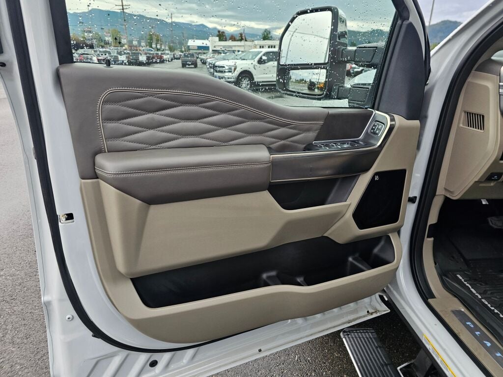 2025 Ford F-450SD Platinum