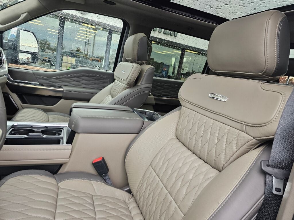 2025 Ford F-450SD Platinum