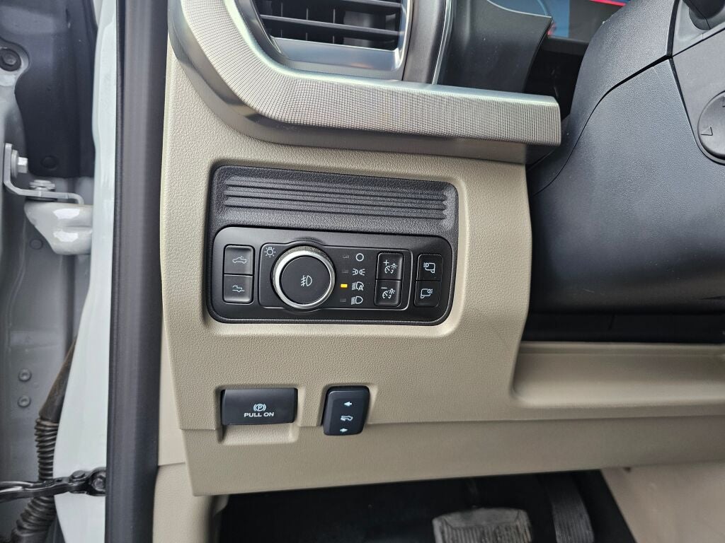 2025 Ford F-450SD Platinum