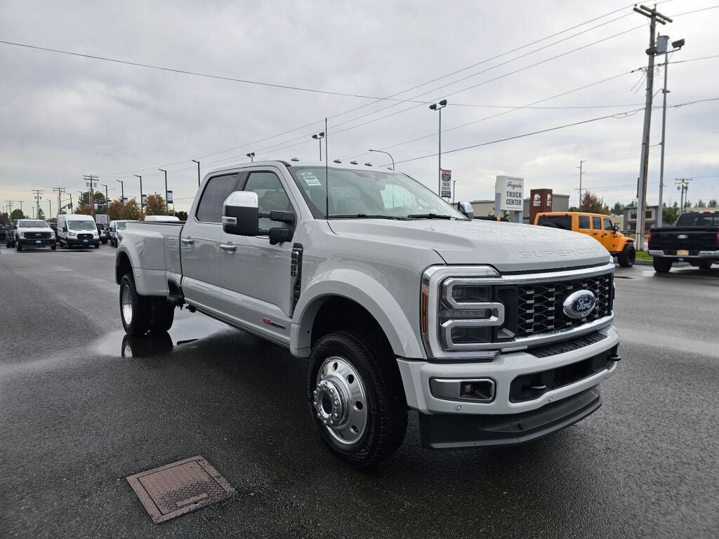 2025 Ford F-450SD Platinum