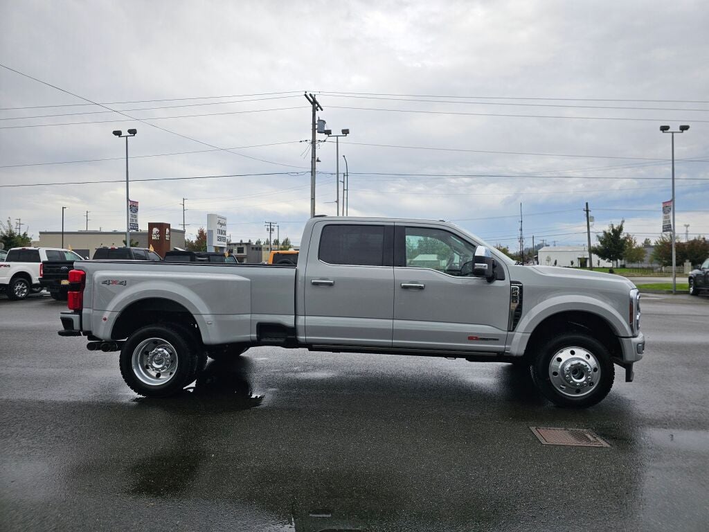2025 Ford F-450SD Platinum
