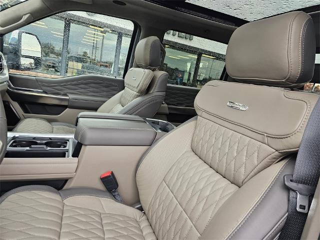 2025 Ford F-450SD Platinum