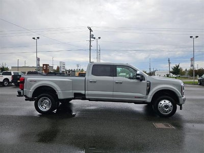 2025 Ford F-450SD Platinum