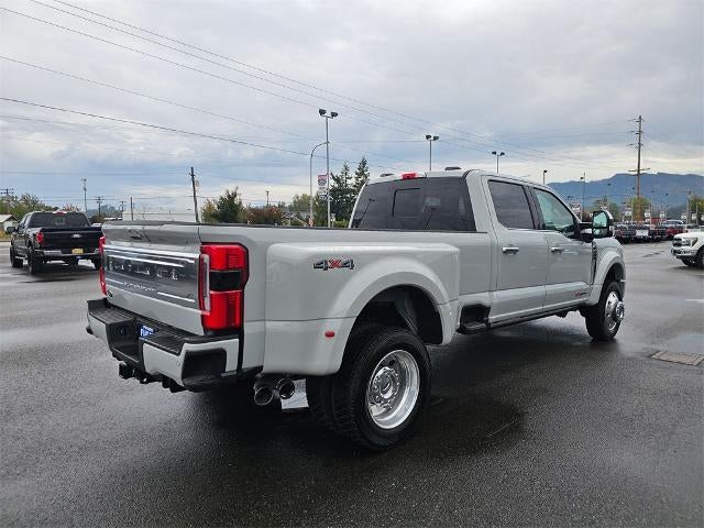 2025 Ford F-450SD Platinum