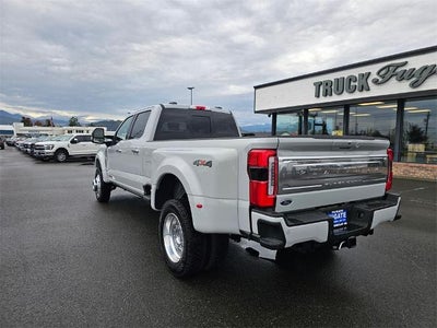 2025 Ford F-450SD Platinum
