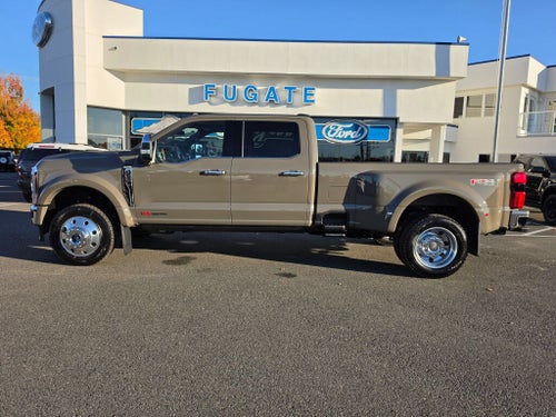 2027 Ford Super Duty F-450® King Ranch®