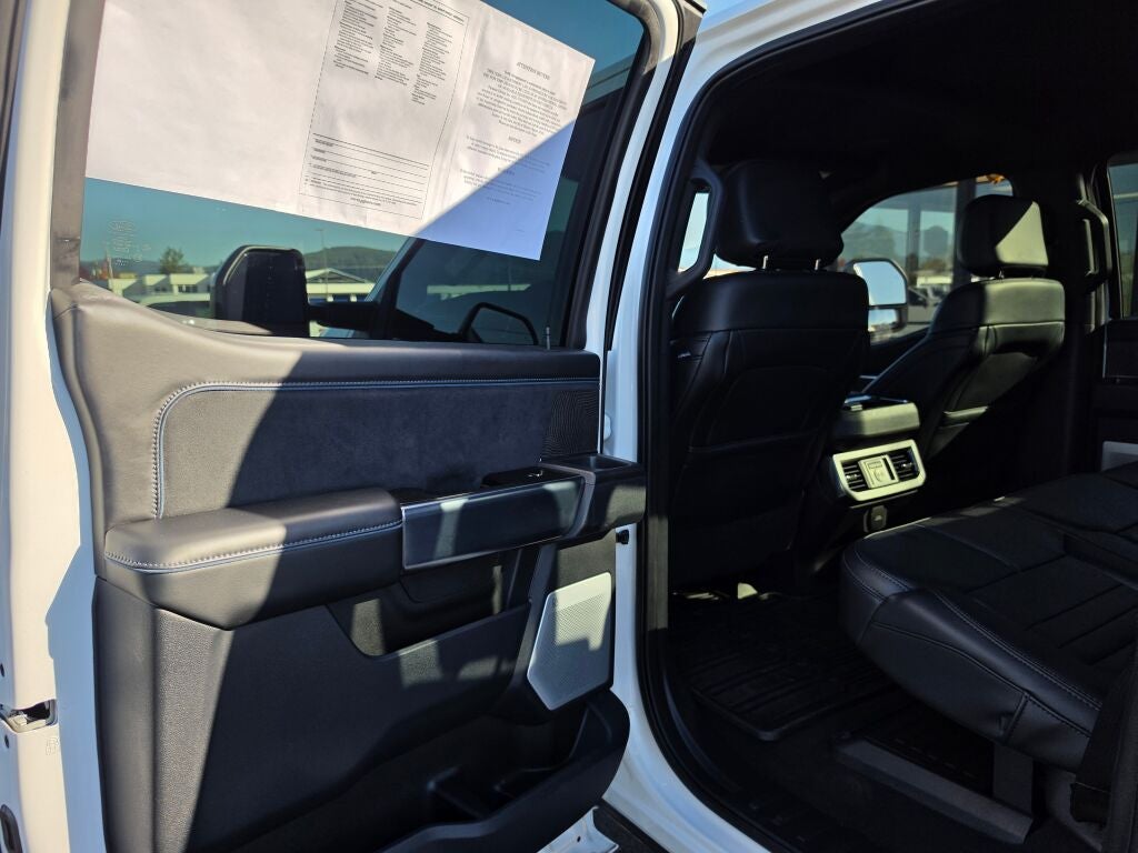 2025 Ford F-450SD Platinum DRW