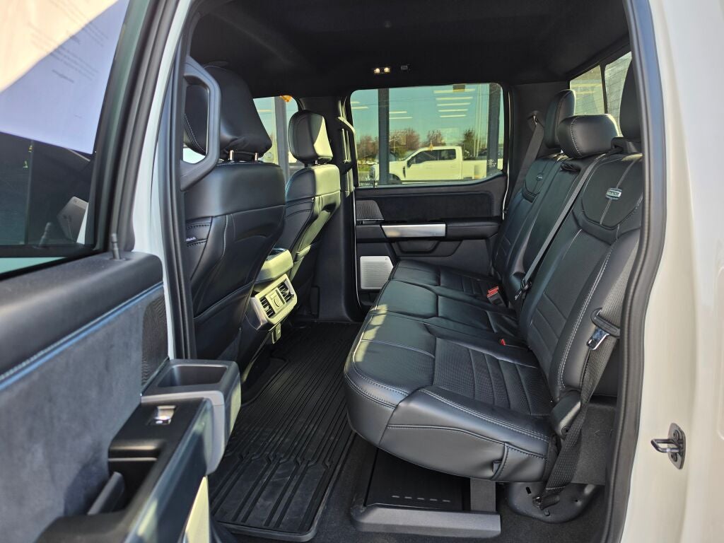 2025 Ford F-450SD Platinum DRW