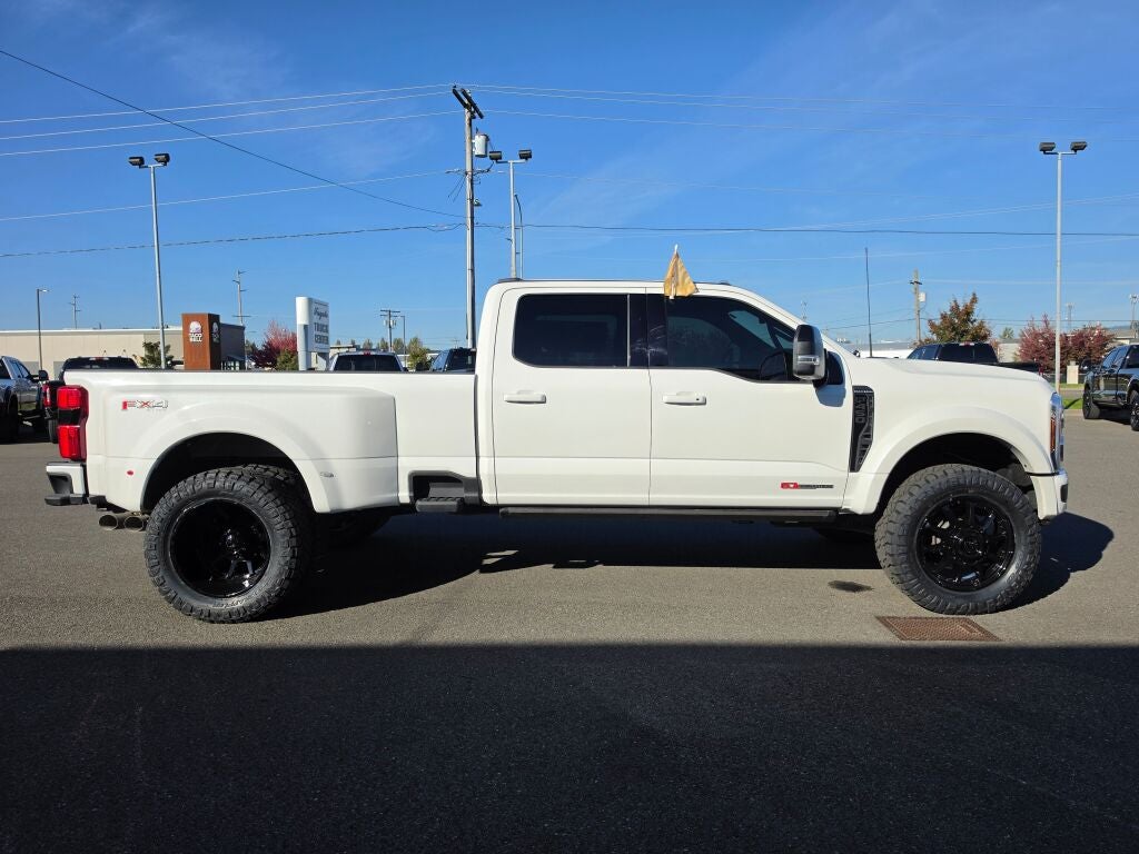 2025 Ford F-450SD Platinum DRW
