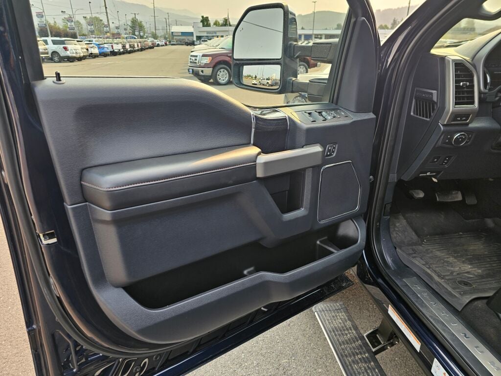 2022 Ford F-450SD Platinum