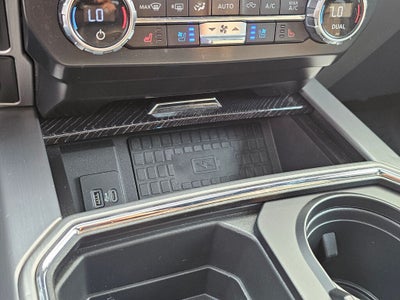 2022 Ford F-450SD Platinum