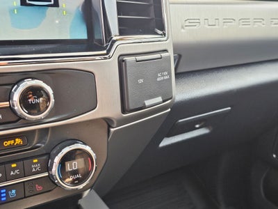 2022 Ford F-450SD Platinum