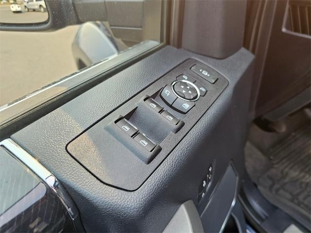 2022 Ford F-450SD Platinum