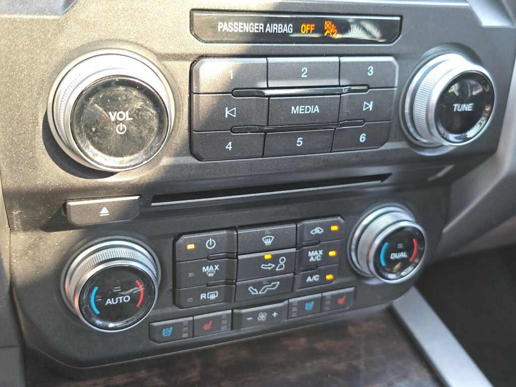 2017 Ford F-150 Platinum