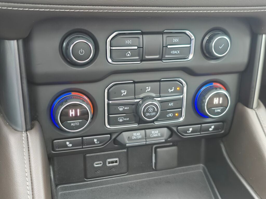 2021 Chevrolet Suburban LT