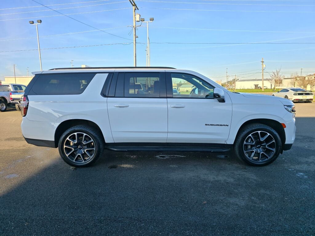 2023 Chevrolet Suburban RST