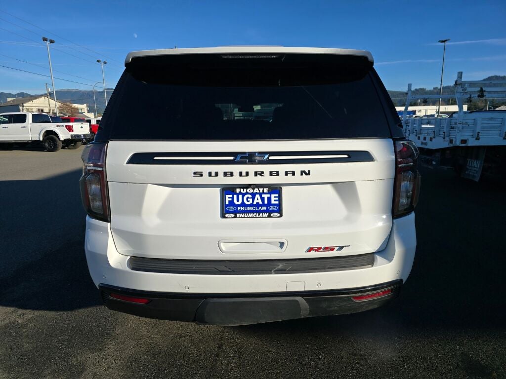 2023 Chevrolet Suburban RST