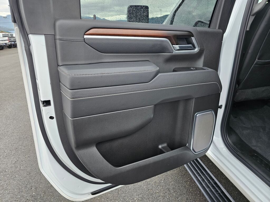 2025 GMC Sierra 3500HD Denali