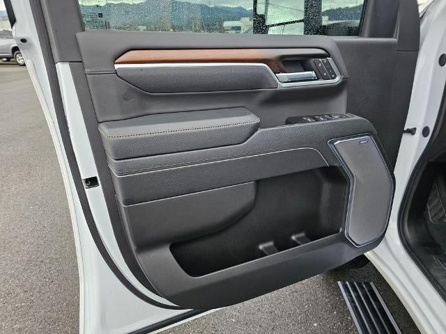 2025 GMC Sierra 3500HD Denali