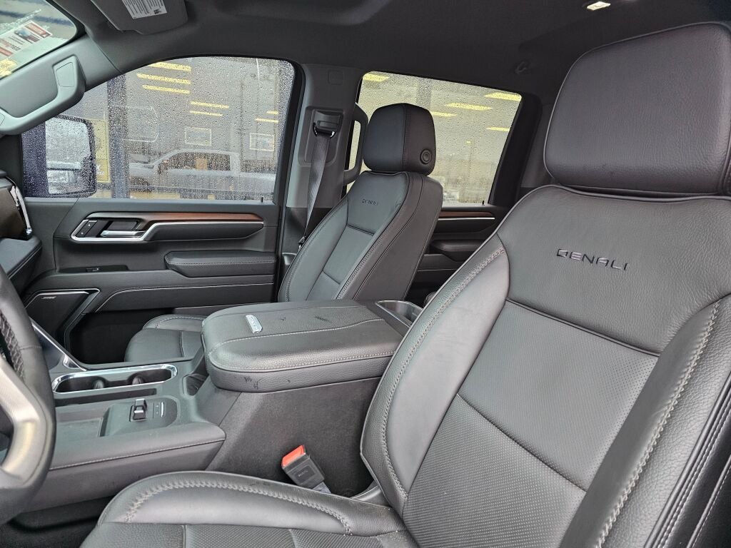 2025 GMC Sierra 3500HD Denali