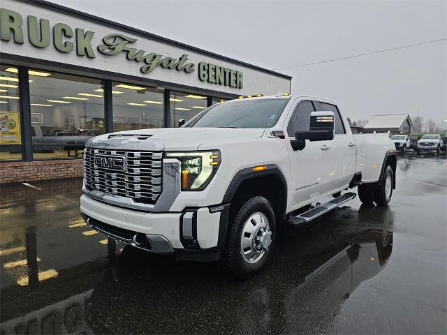 2025 GMC Sierra 3500HD Denali