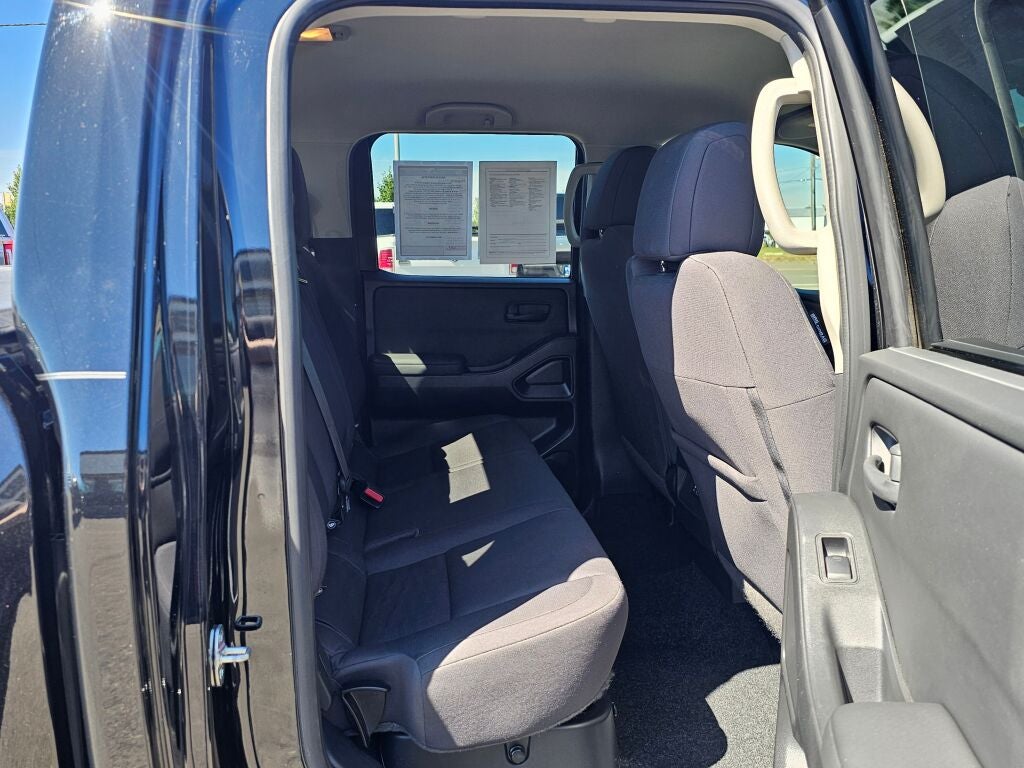 2022 Nissan Frontier S